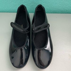 Theatricals Tap Shoes Dance Size 2 Youths Black Adjustable Strap